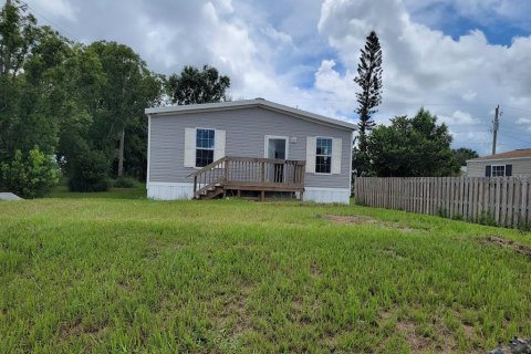 Apartment in Punta Gorda, Florida 3 bedrooms, 128.86 sq.m. № 1913085 - photo 27