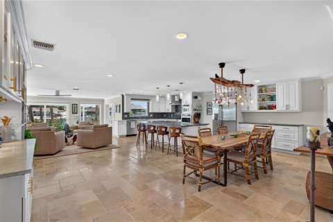 Villa ou maison à vendre à Clearwater, Floride: 3 chambres, 270.72 m2 № 2431647 - photo 10