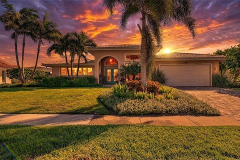 Villa ou maison à Clearwater, Floride 3 chambres, 270.72 m2 № 2431647