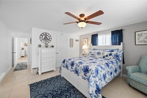House in Port Charlotte, Florida 2 bedrooms, 148.64 sq.m. № 1584774 - photo 24