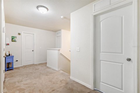 House in Spring Hill, Florida 4 bedrooms, 231.42 sq.m. № 1826430 - photo 18