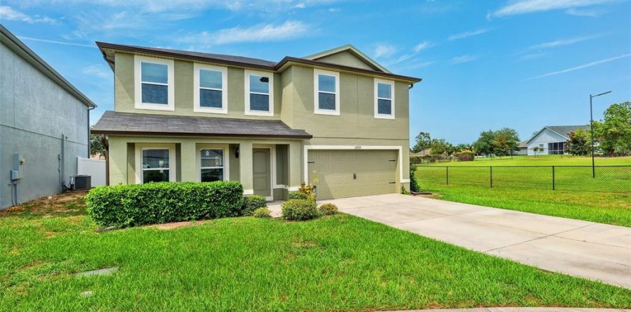 House in Spring Hill, Florida 4 bedrooms, 231.42 sq.m. № 1826430