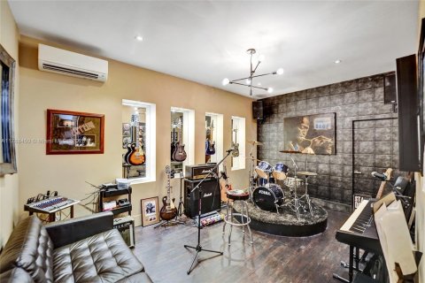 Villa ou maison à vendre à Davie, Floride: 6 chambres, 492.85 m2 № 1756688 - photo 27