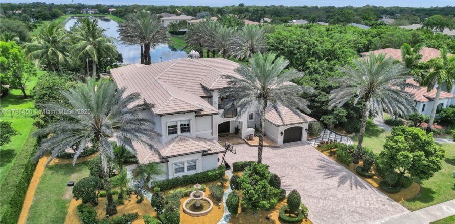 Villa ou maison à Davie, Floride 6 chambres, 492.85 m2 № 1756688