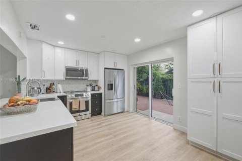 Casa en venta en Tamarac, Florida, 3 dormitorios, 131.46 m2 № 2429750 - foto 7