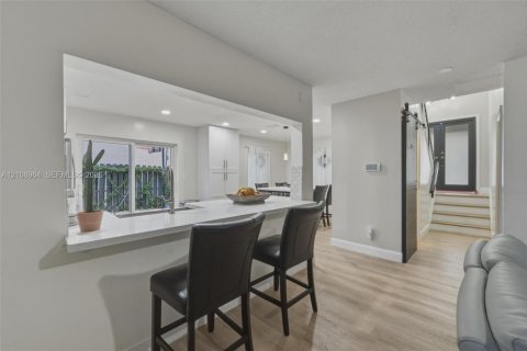 Casa en venta en Tamarac, Florida, 3 dormitorios, 131.46 m2 № 2429750 - foto 12