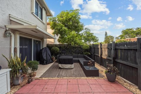 Casa en venta en Tamarac, Florida, 3 dormitorios, 131.46 m2 № 2429750 - foto 15