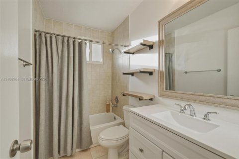Casa en venta en Tamarac, Florida, 3 dormitorios, 131.46 m2 № 2429750 - foto 26