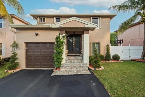 Casa en Tamarac, Florida 3 dormitorios, 131.46 m2 № 2429750