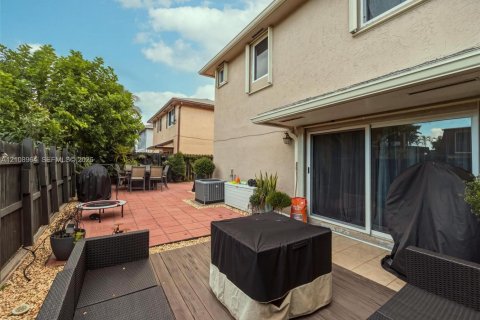 Casa en venta en Tamarac, Florida, 3 dormitorios, 131.46 m2 № 2429750 - foto 16