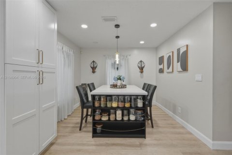 Casa en venta en Tamarac, Florida, 3 dormitorios, 131.46 m2 № 2429750 - foto 10