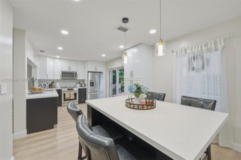 Casa en venta en Tamarac, Florida, 3 dormitorios, 131.46 m2 № 2429750 - foto 8