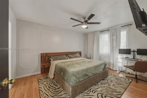 Casa en venta en Tamarac, Florida, 3 dormitorios, 131.46 m2 № 2429750 - foto 24