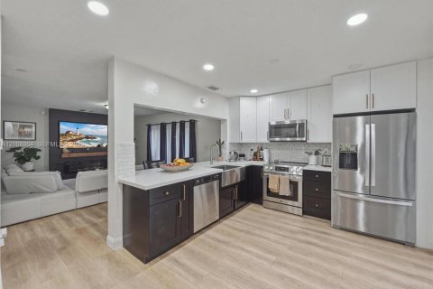 Casa en venta en Tamarac, Florida, 3 dormitorios, 131.46 m2 № 2429750 - foto 6