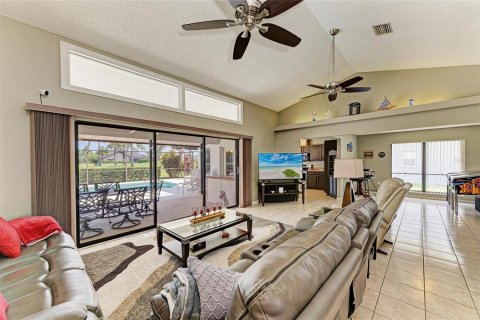 Casa en venta en Bradenton, Florida, 3 dormitorios, 188.78 m2 № 1907452 - foto 12