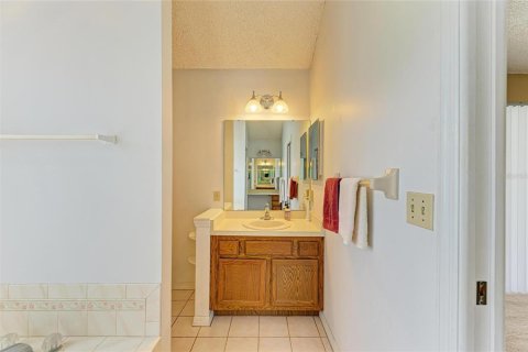 House in Bradenton, Florida 3 bedrooms, 188.78 sq.m. № 1907452 - photo 23