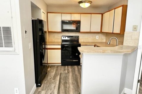 Condo in Altamonte Springs, Florida, 2 bedrooms  № 1528272 - photo 8