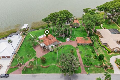 House in Leesburg, Florida 4 bedrooms, 429.49 sq.m. № 2285167