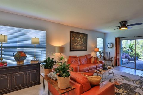 Casa en venta en New Smyrna Beach, Florida, 3 dormitorios, 149.57 m2 № 1857990 - foto 8