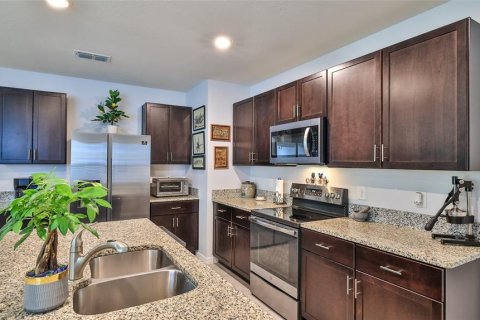 Casa en venta en New Smyrna Beach, Florida, 3 dormitorios, 149.57 m2 № 1857990 - foto 3