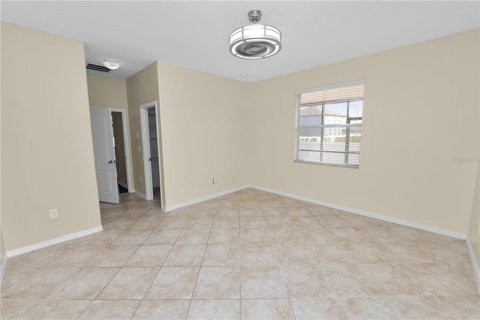 Casa en venta en Land O' Lakes, Florida, 4 dormitorios, 238.02 m2 № 1564112 - foto 10
