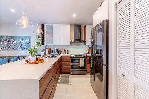 Villa ou maison à vendre à Miami, Floride: 3 chambres, 128.67 m2 № 1933047 - photo 11