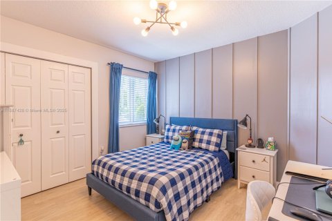 Villa ou maison à vendre à Miami, Floride: 3 chambres, 128.67 m2 № 1933047 - photo 21