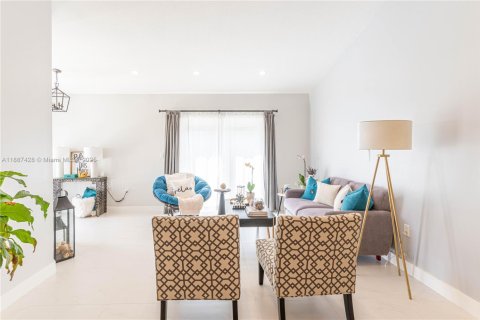 Villa ou maison à vendre à Miami, Floride: 3 chambres, 128.67 m2 № 1933047 - photo 7