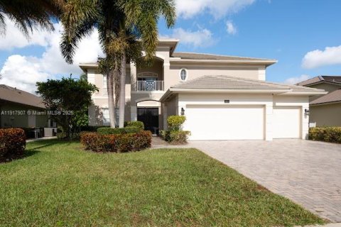 Купить виллу или дом в Стьюарт, Флорида 5 спален, 331.1м2, № 1972646 - фото 17