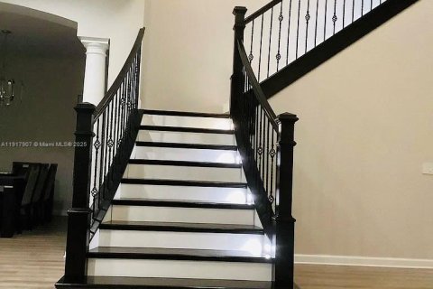 Купить виллу или дом в Стьюарт, Флорида 5 спален, 331.1м2, № 1972646 - фото 13