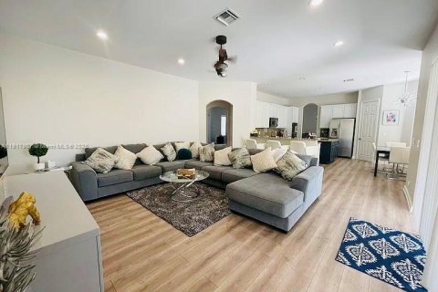 Купить виллу или дом в Стьюарт, Флорида 5 спален, 331.1м2, № 1972646 - фото 7