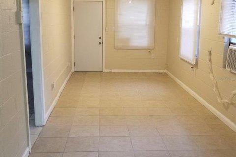 Villa ou maison à louer à Ocala, Floride: 2 chambres, 55.74 m2 № 2101316 - photo 2