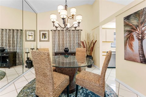 Casa en venta en West Palm Beach, Florida, 2 dormitorios, 141.12 m2 № 2002956 - foto 5