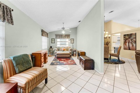 Casa en venta en West Palm Beach, Florida, 2 dormitorios, 141.12 m2 № 2002956 - foto 11