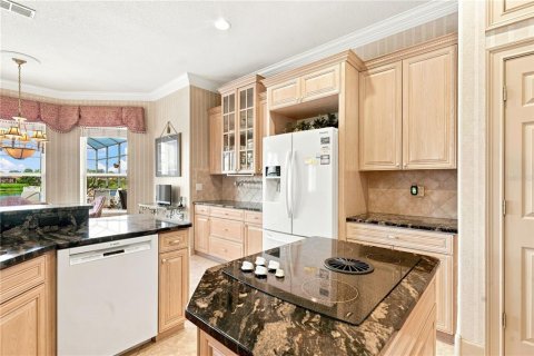 House in Weeki Wachee, Florida 3 bedrooms, 226.59 sq.m. № 2322429 - photo 12