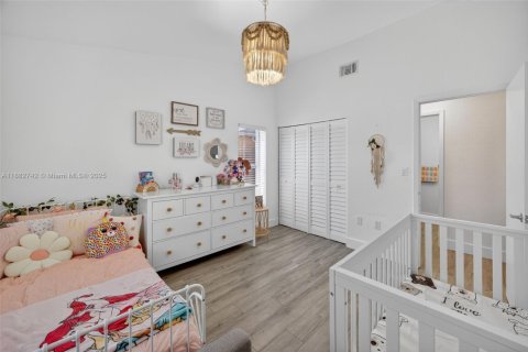 Купить виллу или дом в Майами, Флорида 3 спальни, 117.43м2, № 1932247 - фото 25