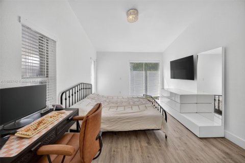 Купить виллу или дом в Майами, Флорида 3 спальни, 117.43м2, № 1932247 - фото 17
