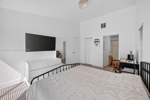 Купить виллу или дом в Майами, Флорида 3 спальни, 117.43м2, № 1932247 - фото 19