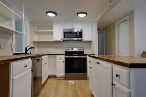 Casa en alquiler en Wewahitchka, Florida, 3 dormitorios, 117.8 m2 № 1917456 - foto 8