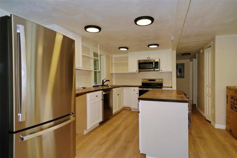 Casa en alquiler en Wewahitchka, Florida, 3 dormitorios, 117.8 m2 № 1917456 - foto 6