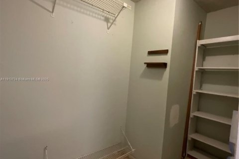 Condominio en venta en Miami, Florida, 2 dormitorios, 91.97 m2 № 1971343 - foto 23