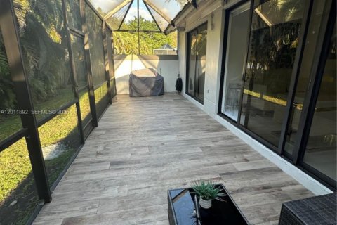 Adosado en venta en Doral, Florida, 3 dormitorios, 168.06 m2 № 2075496 - foto 17