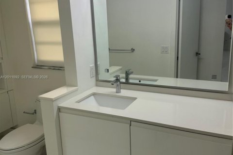 Adosado en venta en Doral, Florida, 3 dormitorios, 168.06 m2 № 2075496 - foto 15