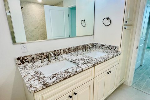 Condo in Merrit Island, Florida, 2 bedrooms  № 1283219 - photo 11