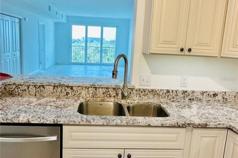Condo in Merrit Island, Florida, 2 bedrooms  № 1283219 - photo 6