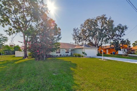 Villa ou maison à vendre à Spring Hill, Floride: 3 chambres, 147.44 m2 № 1909229 - photo 2