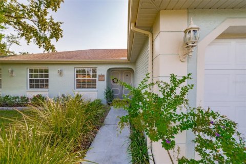 Villa ou maison à vendre à Spring Hill, Floride: 3 chambres, 147.44 m2 № 1909229 - photo 6