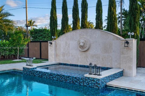 Villa ou maison à vendre à Miami Beach, Floride: 4 chambres, 188.59 m2 № 2040976 - photo 10