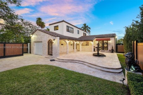 Villa ou maison à vendre à Miami Beach, Floride: 4 chambres, 188.59 m2 № 2040976 - photo 11