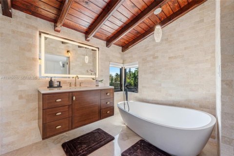 Villa ou maison à vendre à Miami Beach, Floride: 4 chambres, 188.59 m2 № 2040976 - photo 28